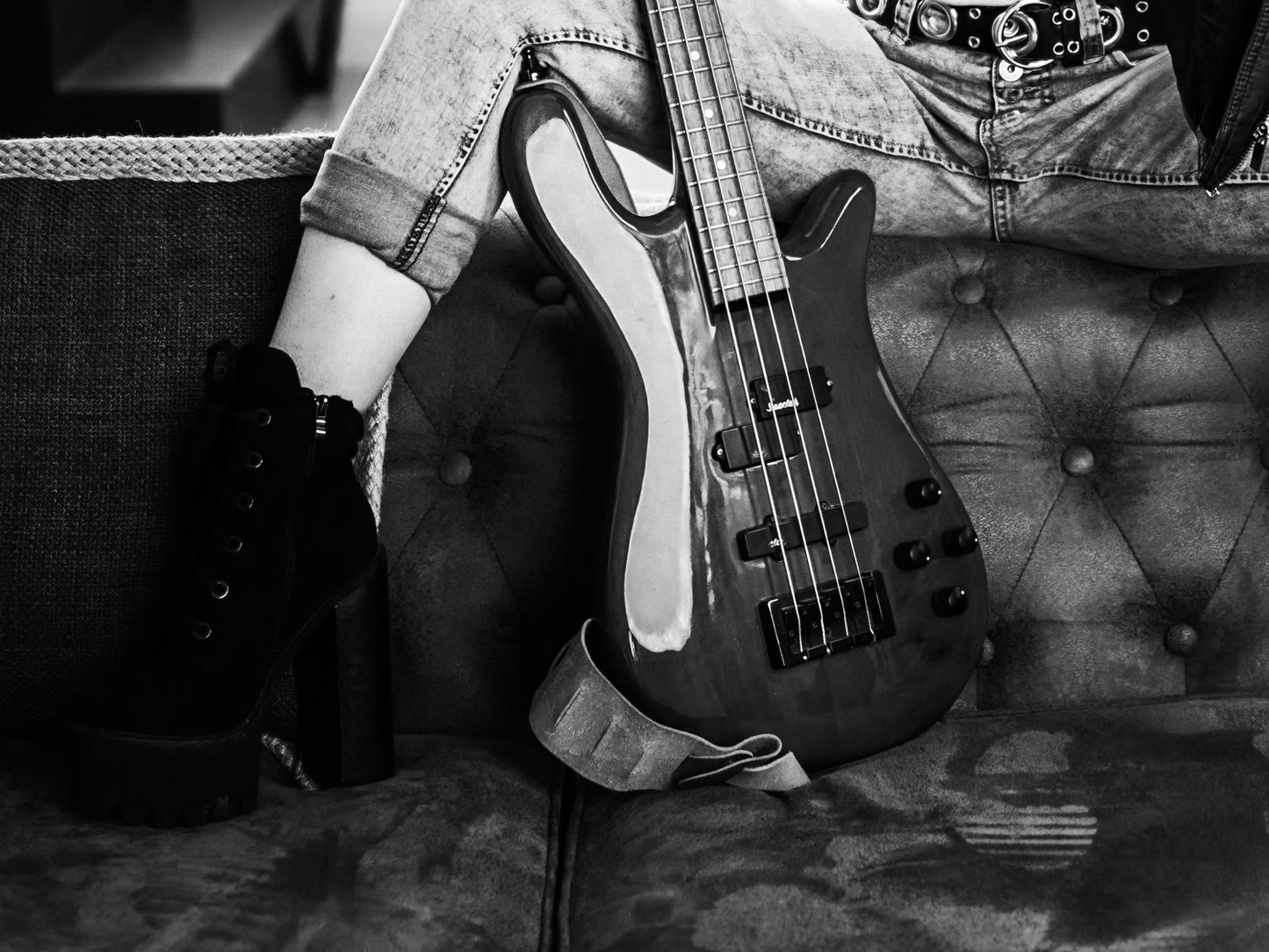 Bass Love #02