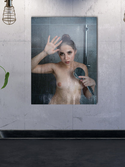 #07 Emilia – Private Moments