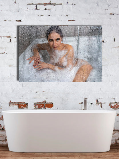 #09 Emilia – Private Moments