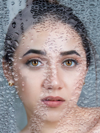 #04 Emilia – Private Moments