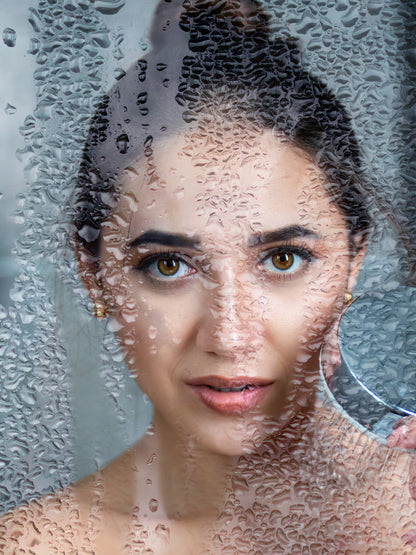 #06 Emilia – Private Moments