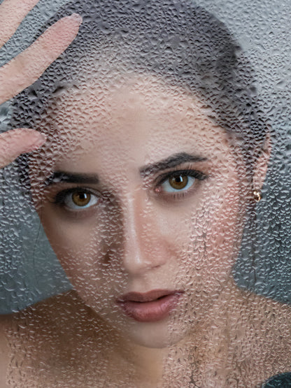 #07 Emilia – Private Moments