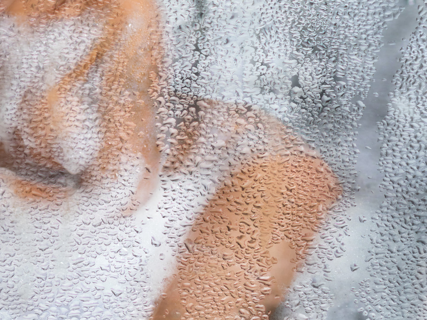 #09 Emilia – Private Moments